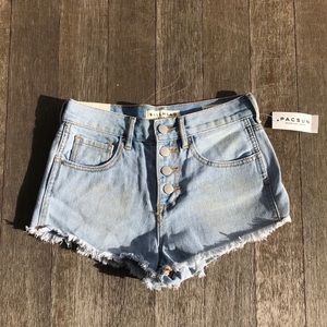 Pacsun Bullhead High Rise Shorts. smoke/pet free